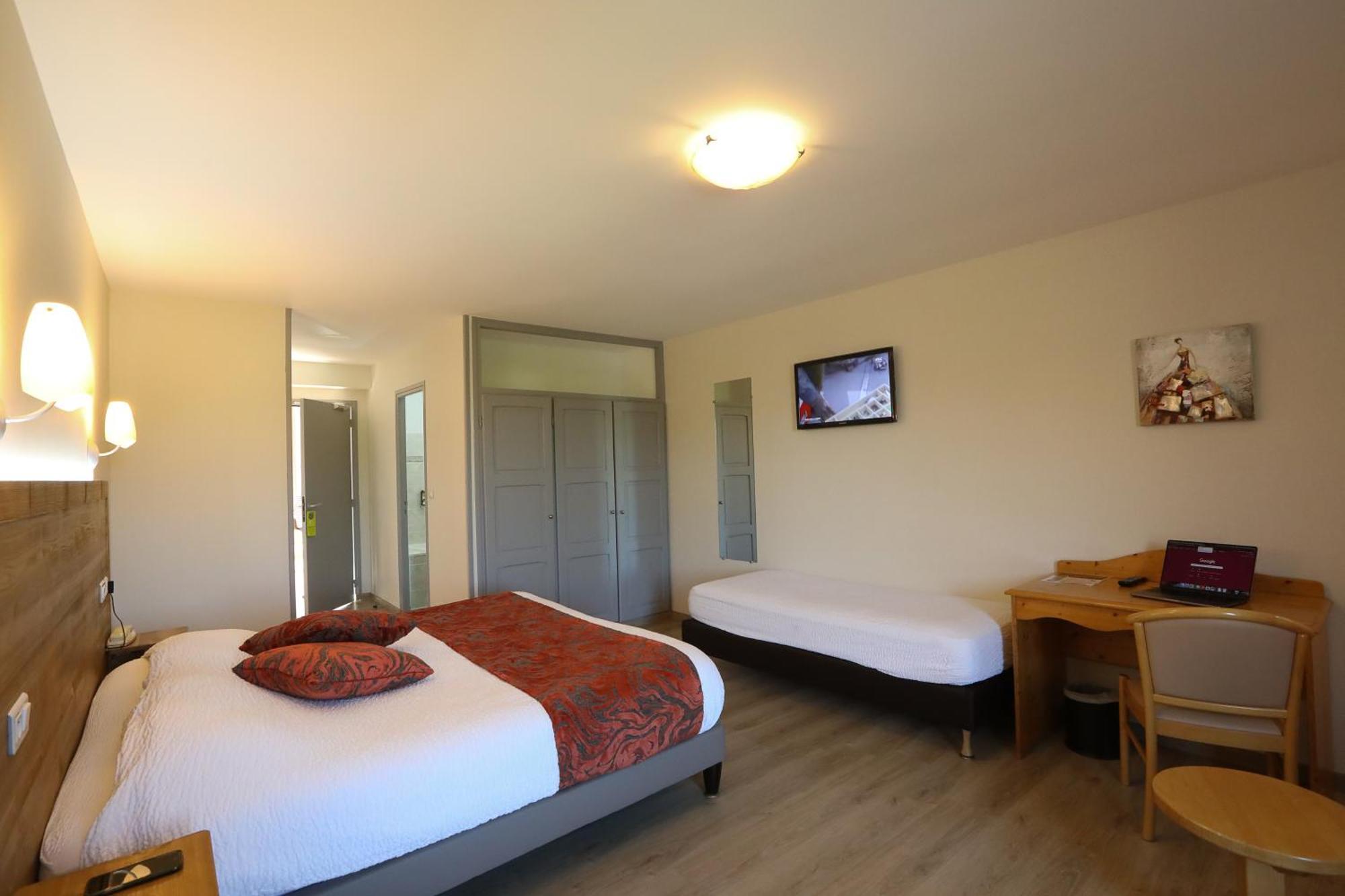Logis Hotel Spa Restaurant Le Provence Lanarce Εξωτερικό φωτογραφία